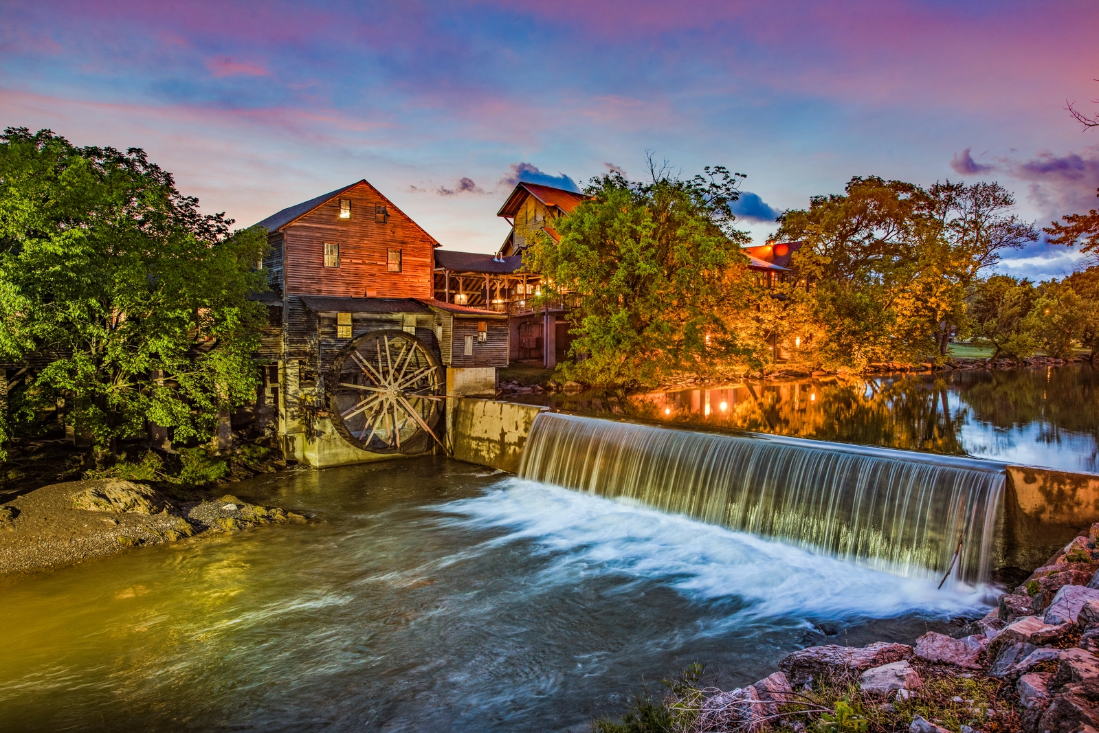 Gatlinburg Events Calendar Pigeon Forge Events Things To Do